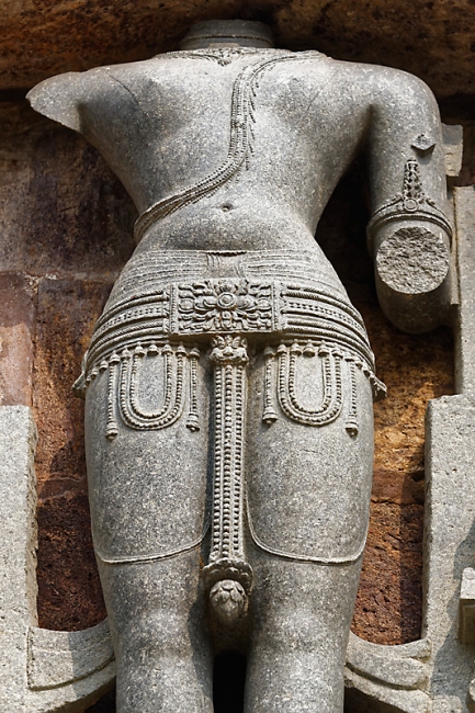 Konarak-Temple du soleil-090